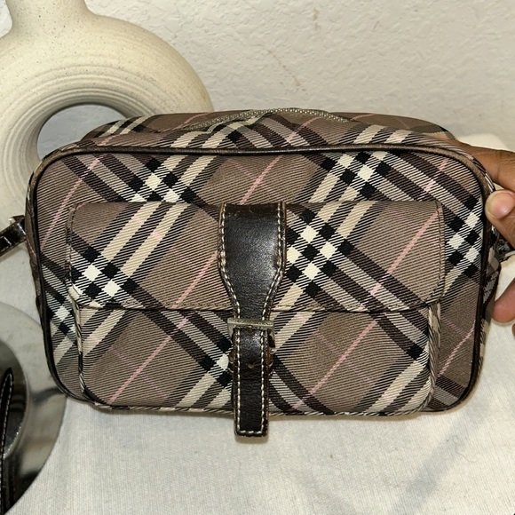 Authentic Burberry Blue Label crossbody bag - Picture 5 of 13